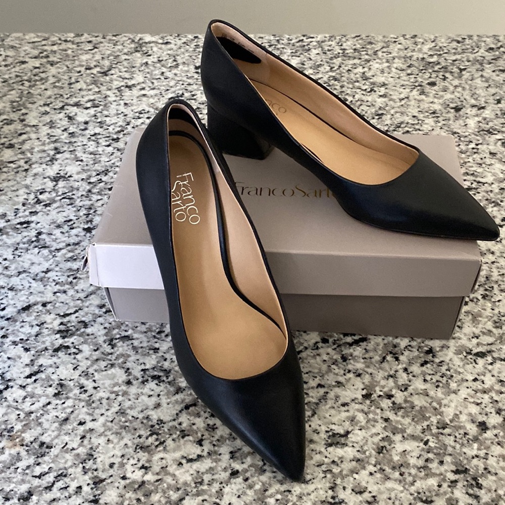 Franco Sarto pumps